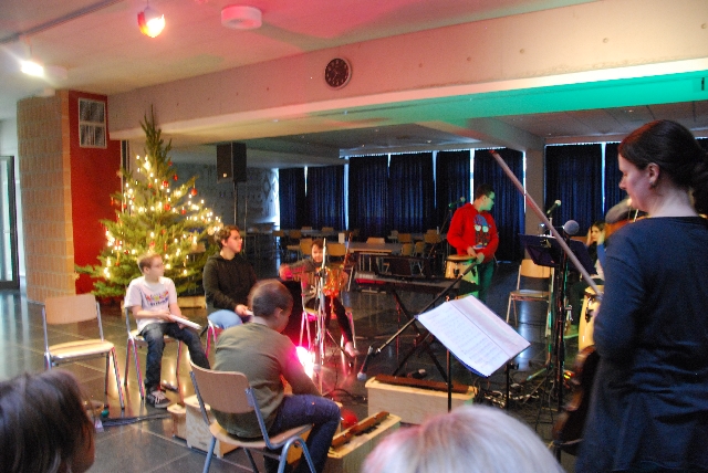 2013-12-18 weihnachtssingen 025