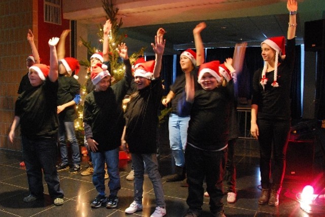 2013-12-18 weihnachtssingen 044