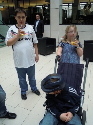 2014-06-25 scheckbergabe 001