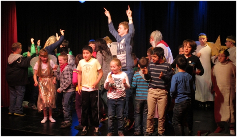 2015 Theaterstck Himmel 020