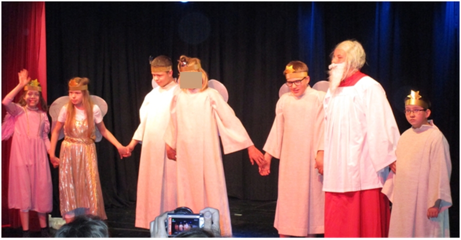 2015 Theaterstck Himmel 030