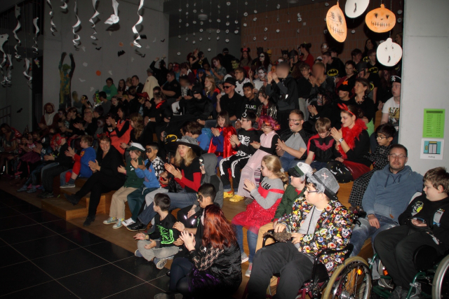2016-10-28 halloweenfeier 019
