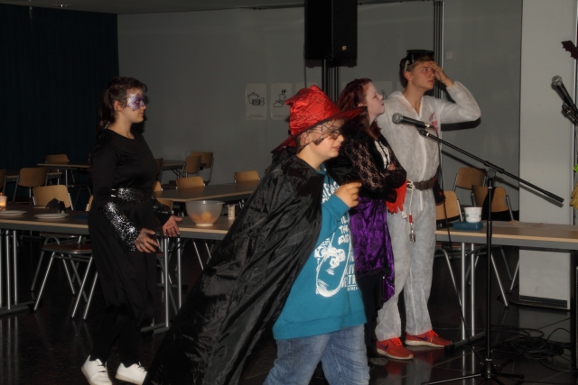 2016-10-28 halloweenfeier 059