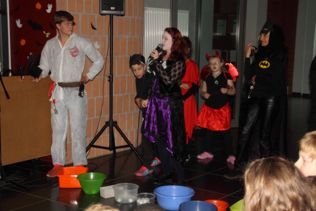 2016-10-28 halloweenfeier 076
