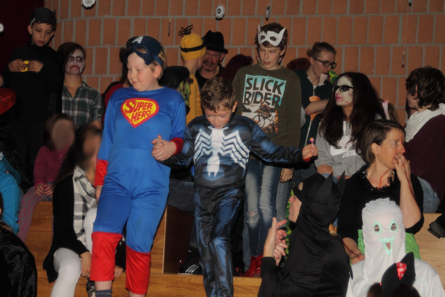 2016-10-28 halloweenfeier 090