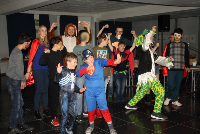 2016-10-28 halloweenfeier 095
