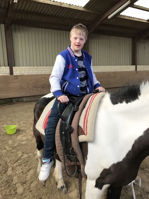 2016-17 Heilpaedagogisches-Reiten 010