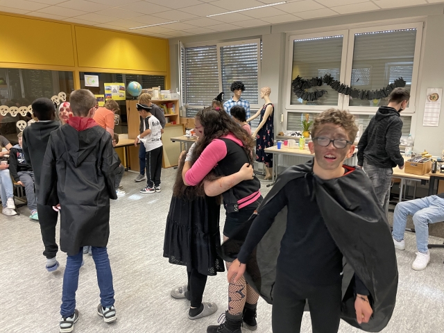 2022 10 29 Halloweenfeier 047