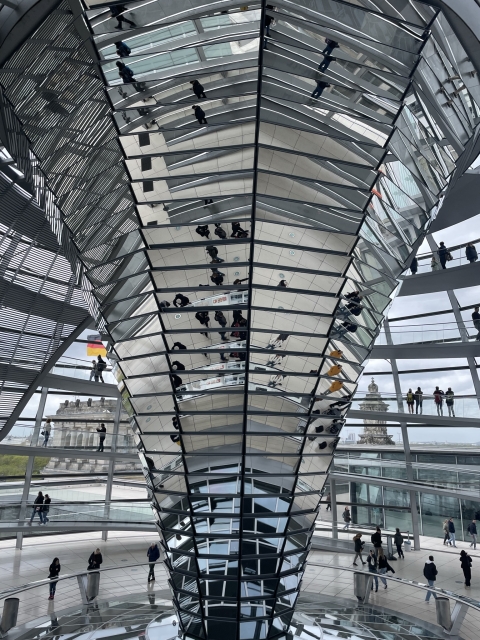 2023 04 25 Bundestag P L Haus Matrix 097