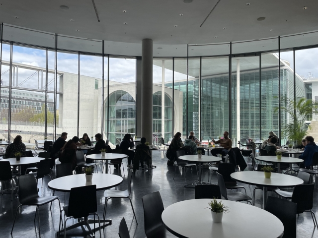 2023 04 25 Bundestag P L Haus Matrix 161