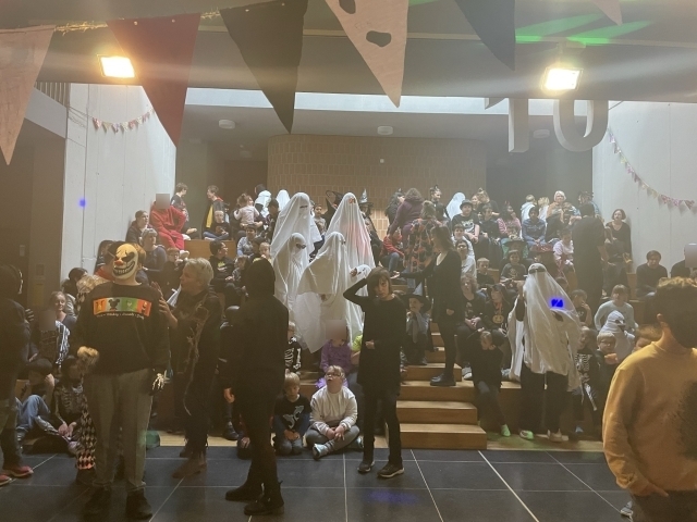 2023 10 31 Halloweenparty060
