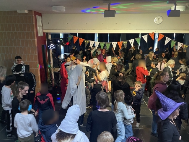2023 10 31 Halloweenparty072