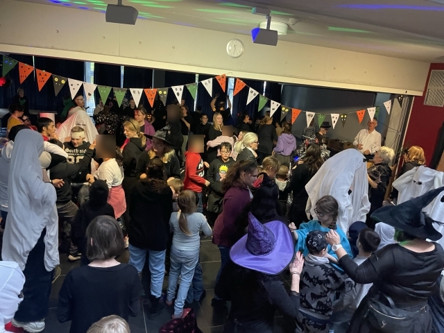 2023 10 31 Halloweenparty073