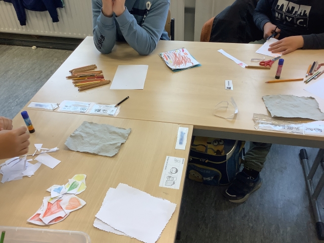 2024 12 18 Papierschopfen Kl.8 037