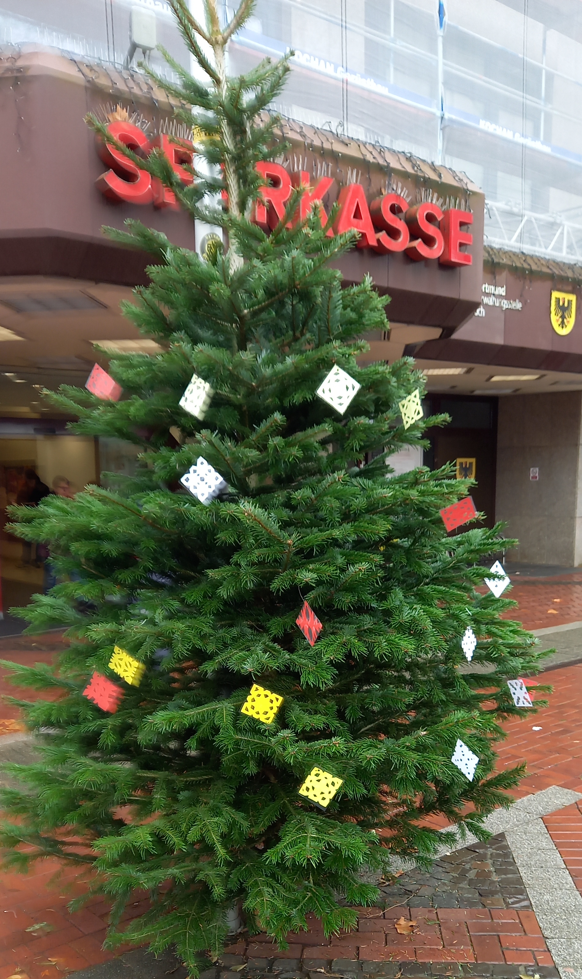 2025 11 28 Weihnachtsbaum schmucken 001