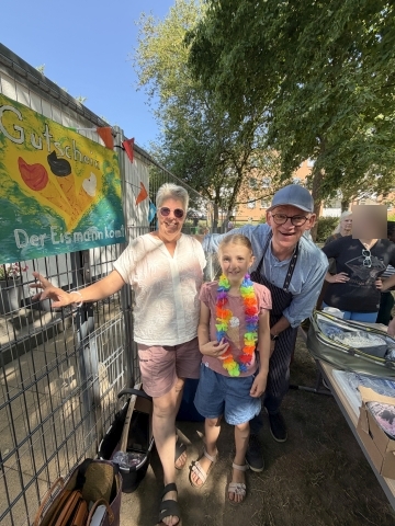 2026 07 15 Schools out Party 025